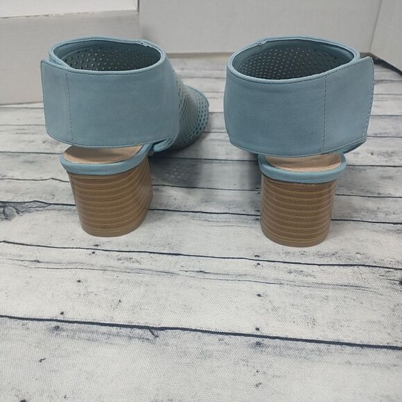 J. Adams Maddie Booties Women SZ 6.5 Peep Toe Low Block Heel Hook & Loop Strap. - Picture 7 of 13